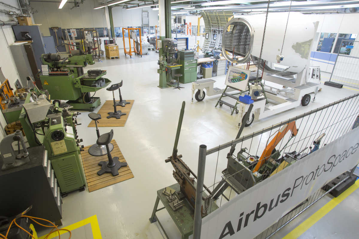 Protospace Werkhalle Corporate FabLab Airbus